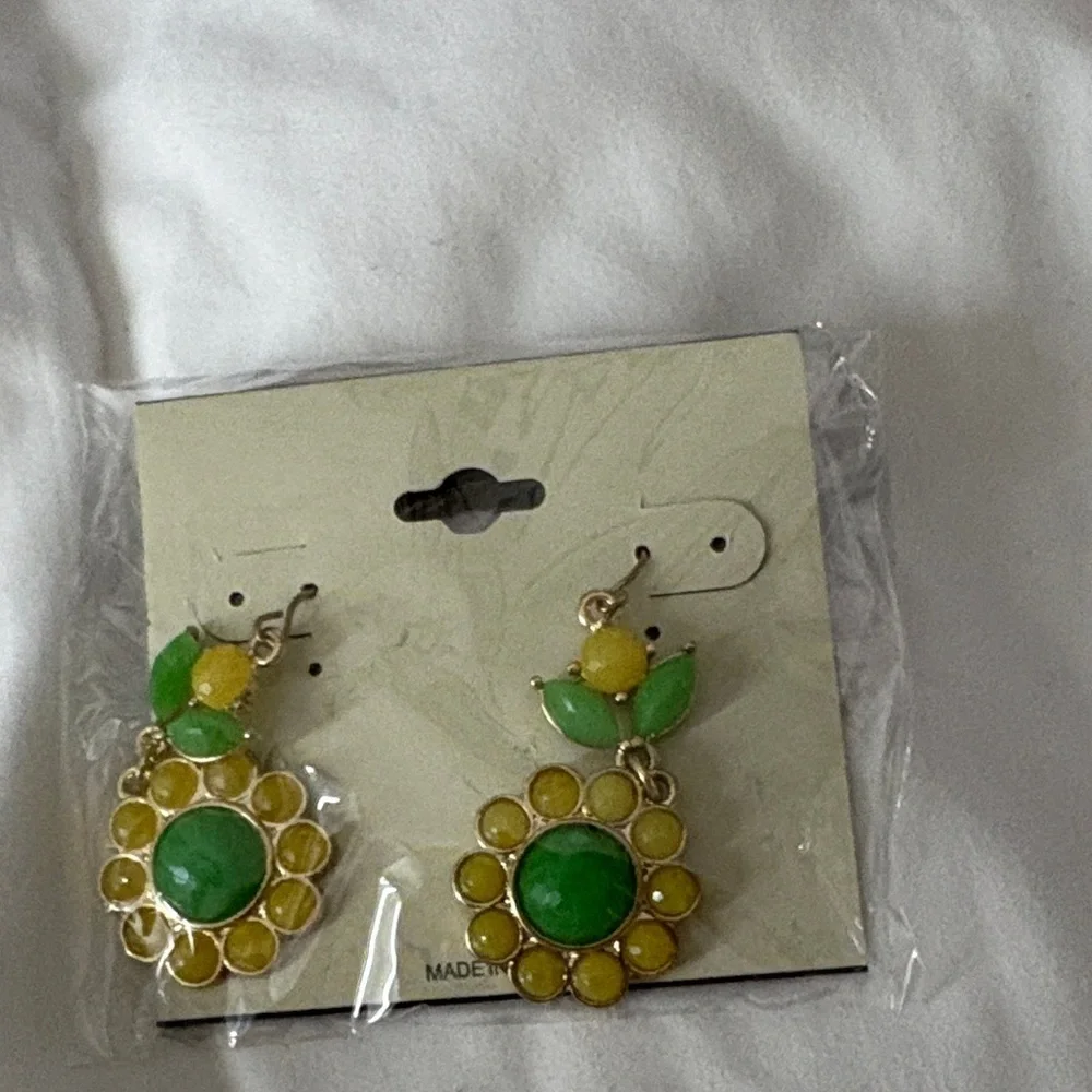 Elegant Green and Yellow Earrings